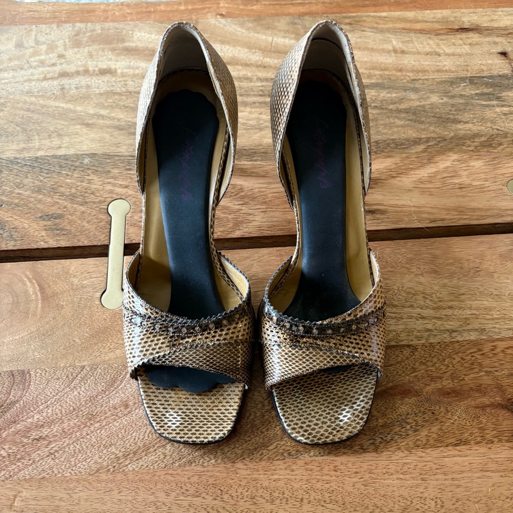 Gucci Brown Peep-Toe Heels with snake skin